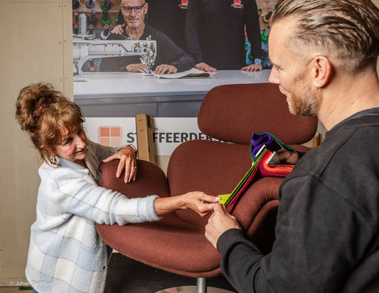 Wanneer is een bank het waard om opnieuw te laten bekleden?